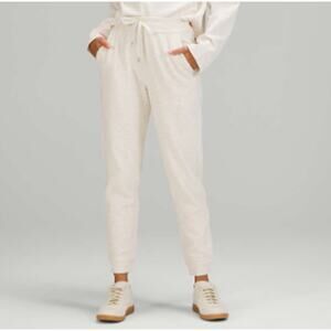 Lululemon Ribbed High-Rise Jogger 7/8 Length Textured Ankle Cream 6 Athleisure